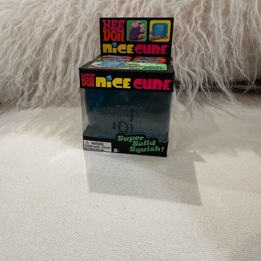 🐣 Nice Cube Super Solid Squish - Blue 🚀 - Picture 11 of 14